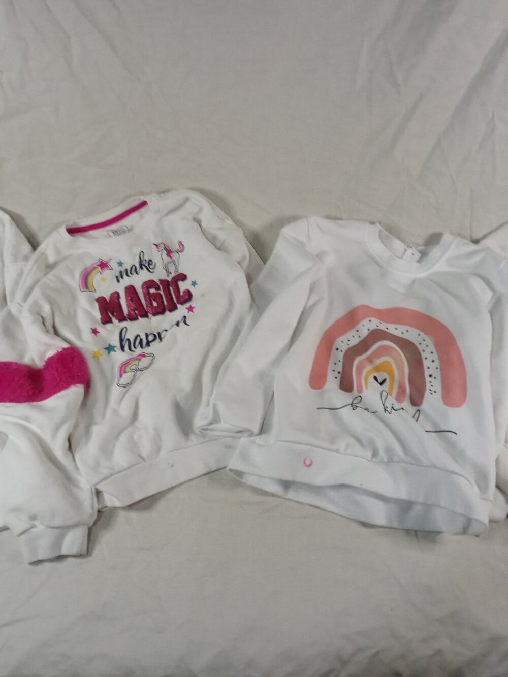 4 Girls Cute White Graphic Design Sweatshirt Kids Clothes Bundle in Good Cond